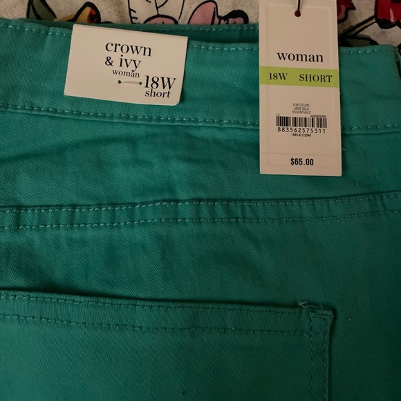 Crown & Ivy women’s size 18 wide short green pants (nwt) - Picture 2 of 4